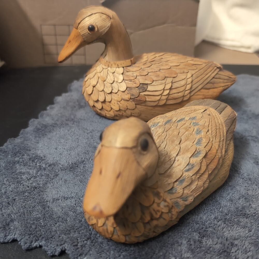 Vintage Corn Husk and Wood Duck Set Shanghai China Set Lot Pair Decorative